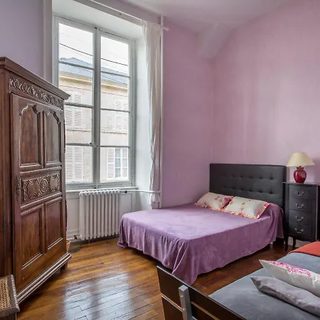 Maison Fontenay-le-comte, 7 Pieces, 12 Personnes - Fr-1-725-3 퐁테네이르콩트
